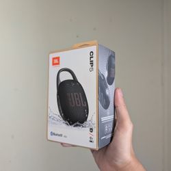 JBL Clip 5 Portable Bluetooth Speaker – Brand New in Box