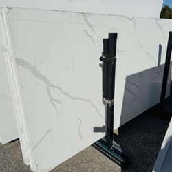 QUARTZ STONE SLABS JUMBO IN GRAY CARRARA MARBLE 📏Each slabs cover  55.1 sq.ft, Thickness 3 cm 🔥Price $799 per Slab🔥  