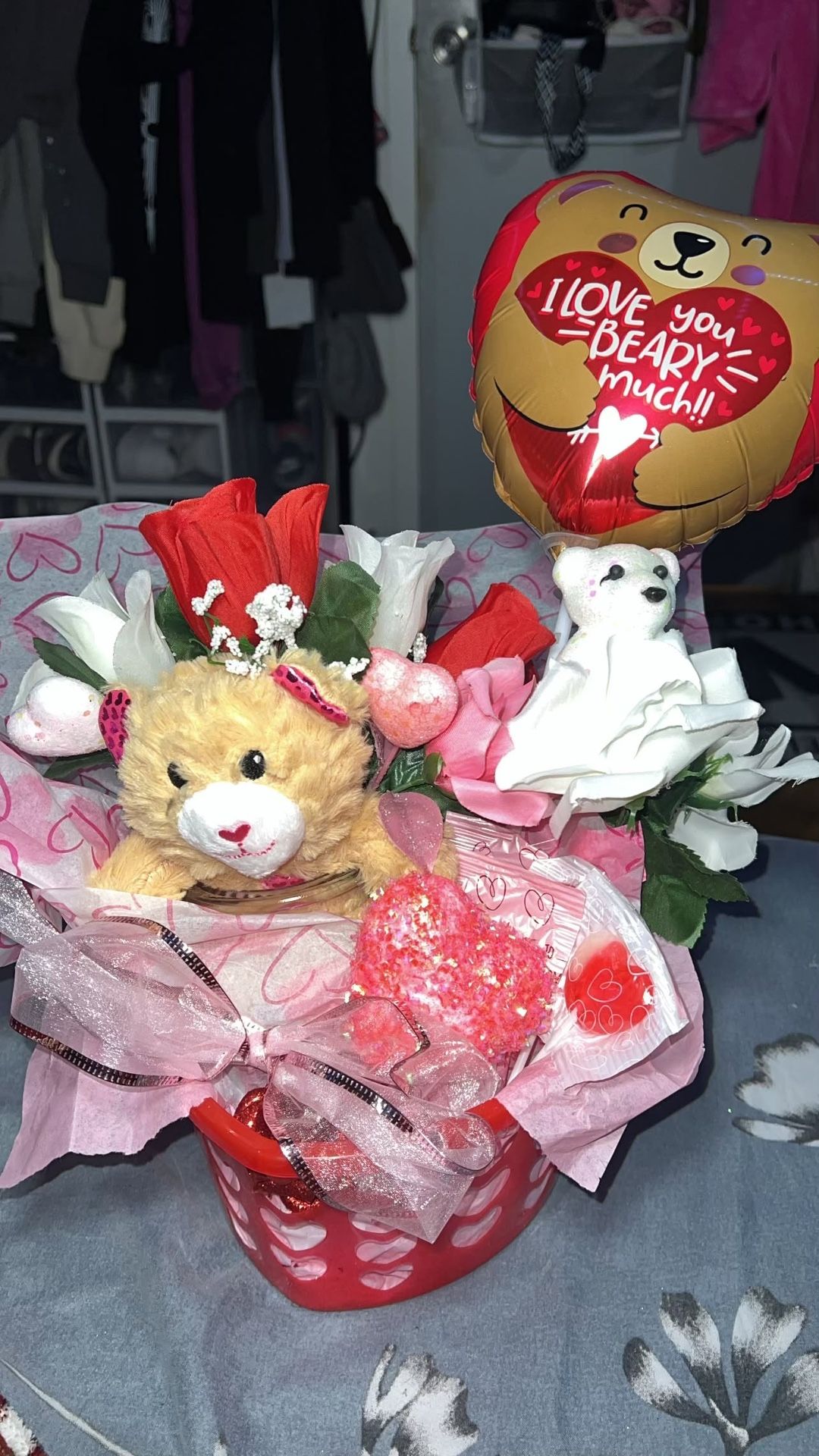 VALENTINES DAY BASKETS