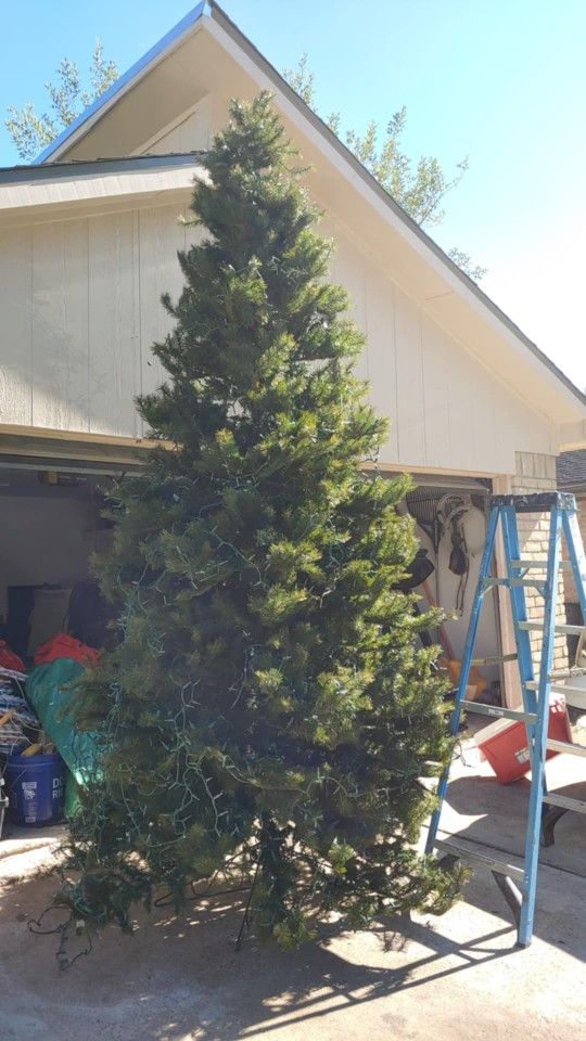 XL 15 Ft Christmas Tree 