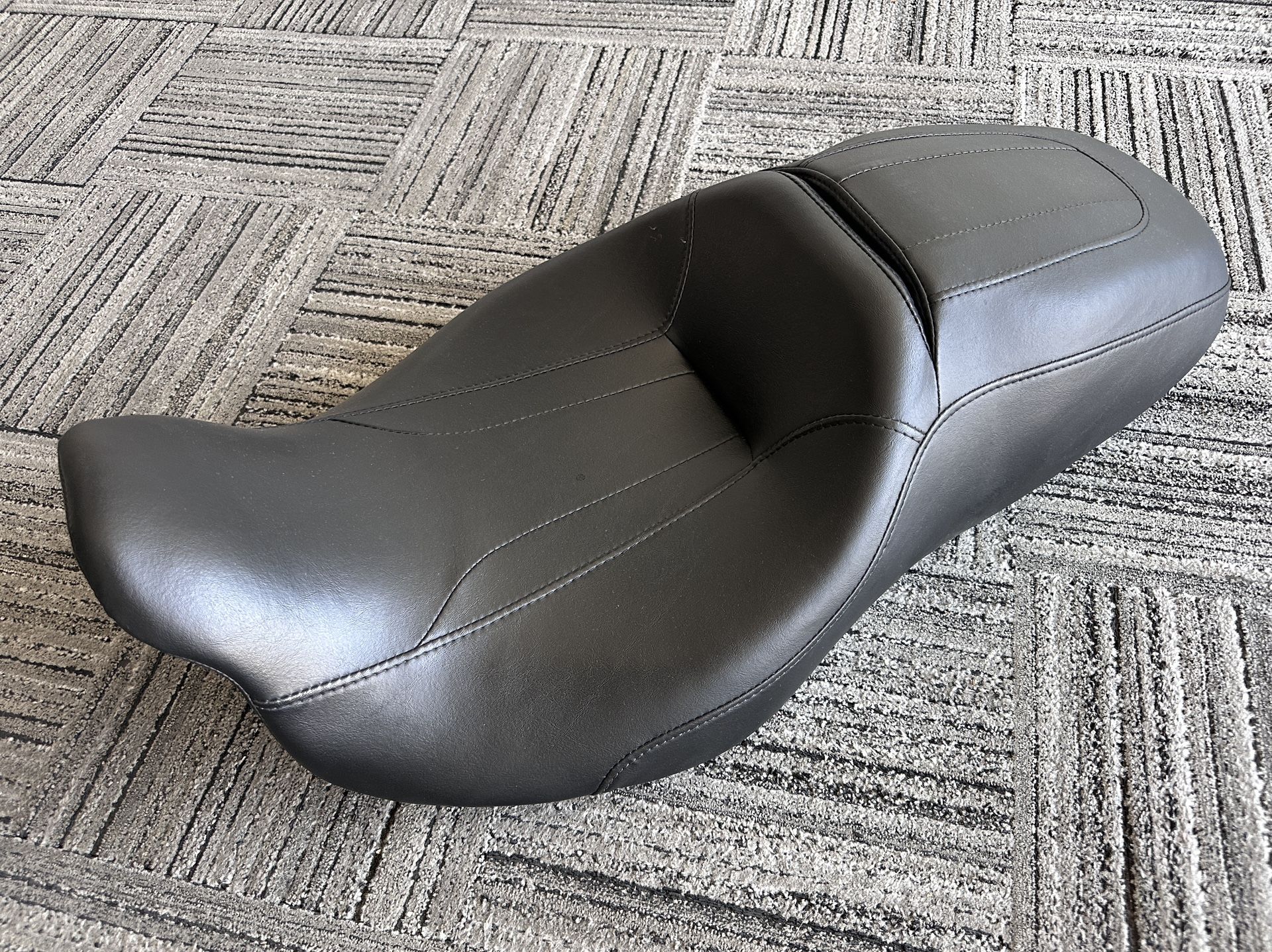 Harley Davidson Road Glide OEM Seat