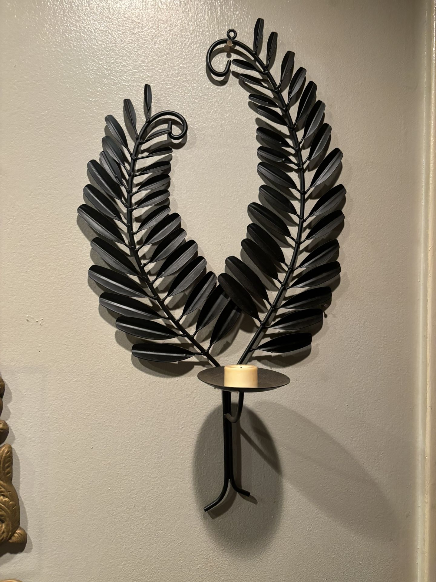 Lovely Black Large Metal Feather / Leaf Style Wall Hanging Candle Holder Decor