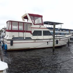 Yacht Trowler Houseboat 43 Ft President Motor Yacht