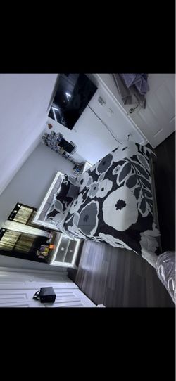 Bedroom set