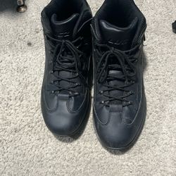 Slip resistant work boots/sneaker