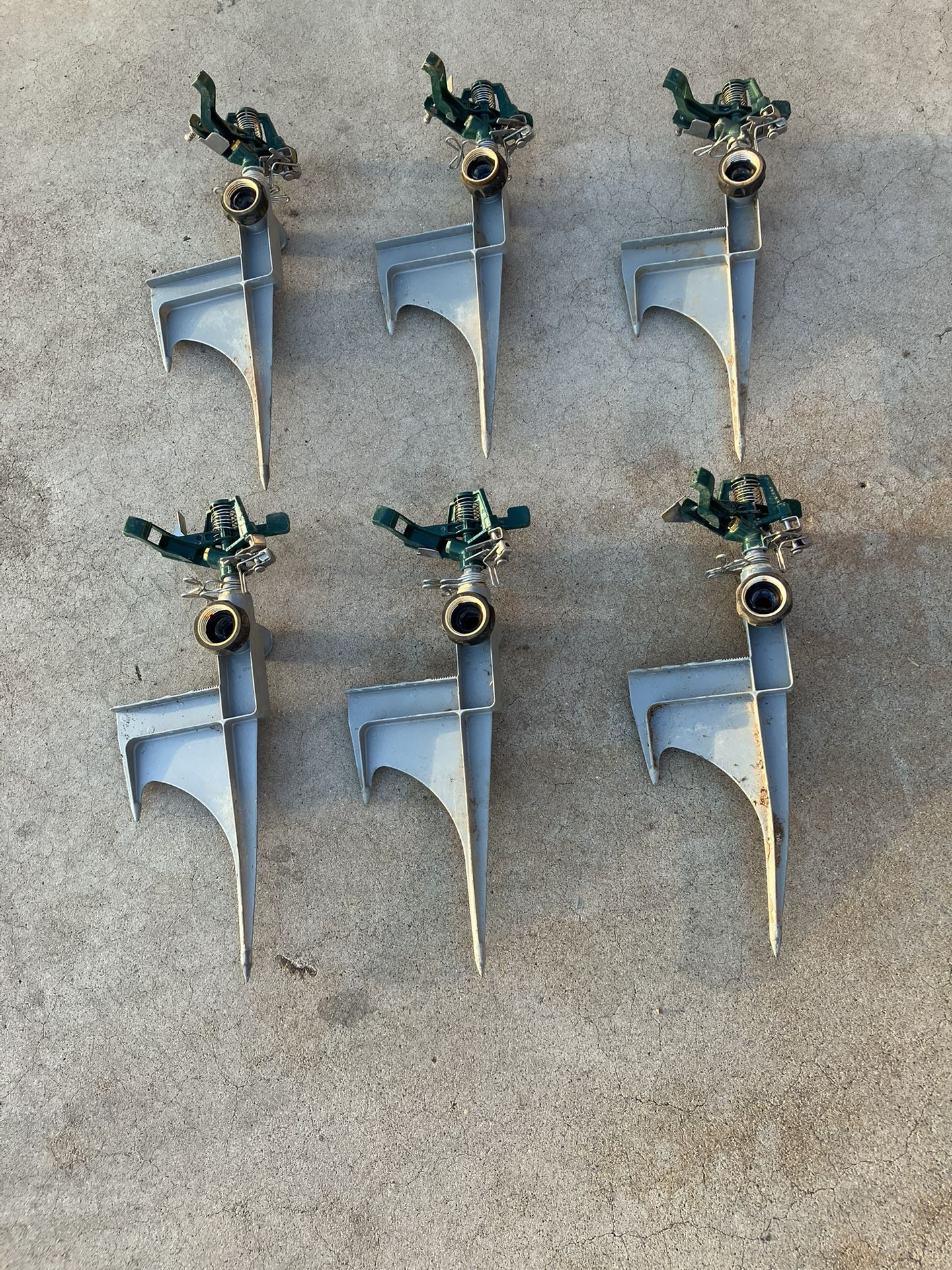 Rotating Spike Lawn Sprinklers