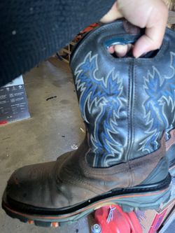 Boots size 10ww