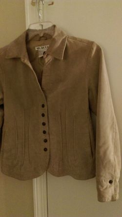 Ladies leather jacket camel color.