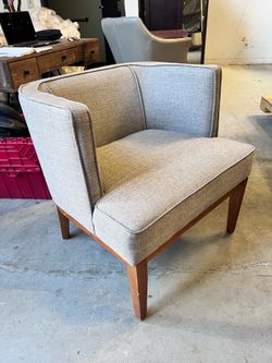 Gray MCM accent chair