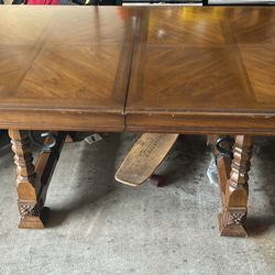 Vintage Thomasville "Segovia" Solid Wood Table + Extender Leaf