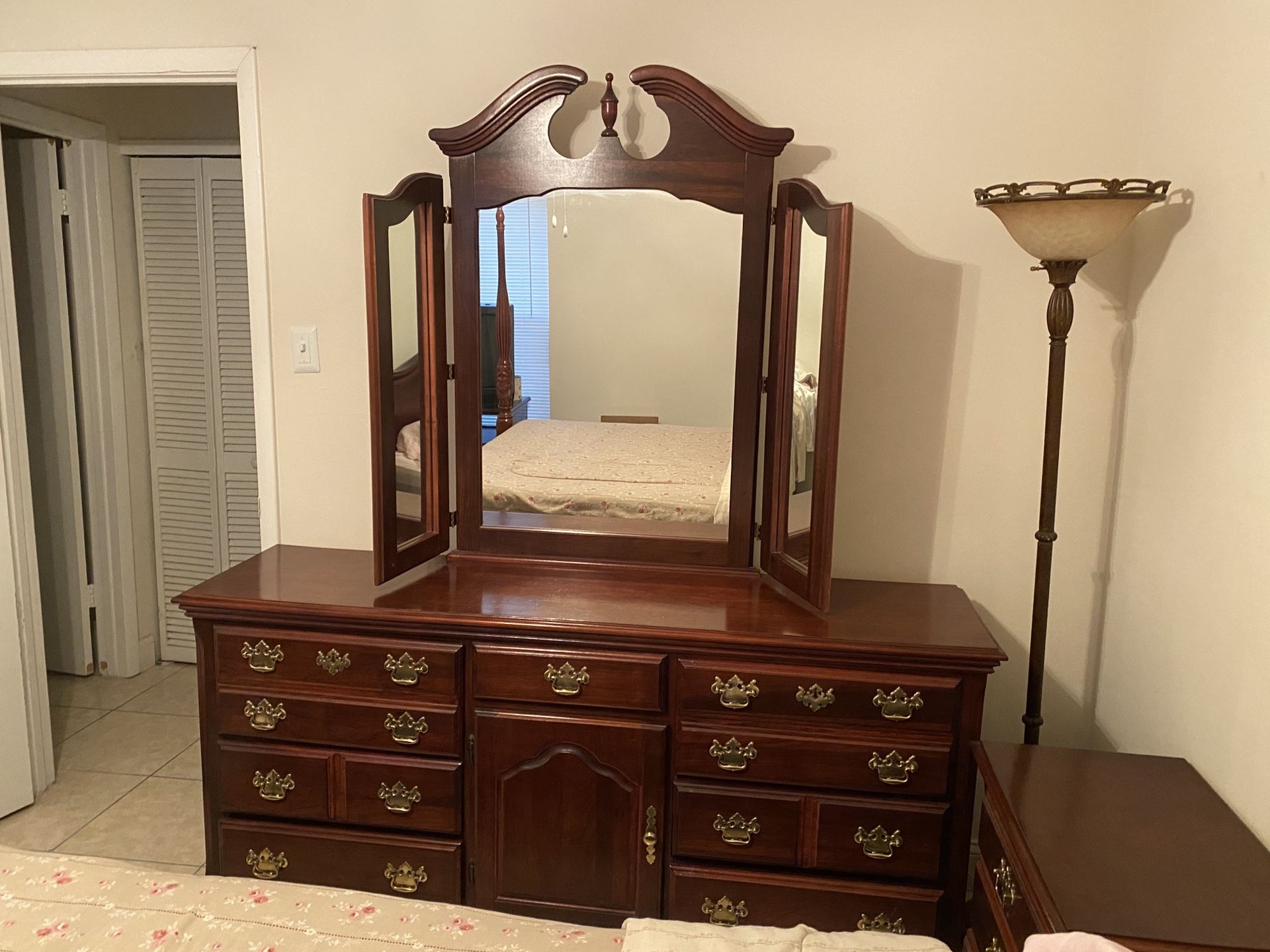 Beautiful Cherry Wood Dresser And Mirror