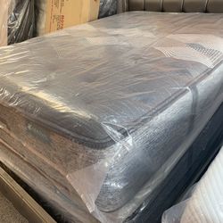 MATTRESS SALE BRAND NEW twin Size Mattress $100 Full Size $185 Queen Size Starting At $190 King Size $390 Store Location 303 Pocasset Ave Providence R
