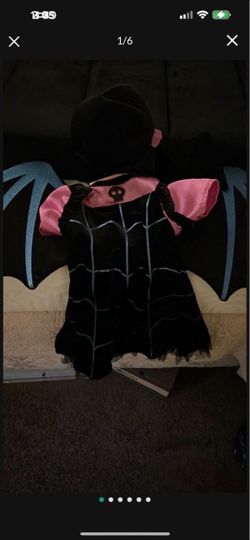 Vampirina Complete Costume It’s Like A Size 2 Or 3