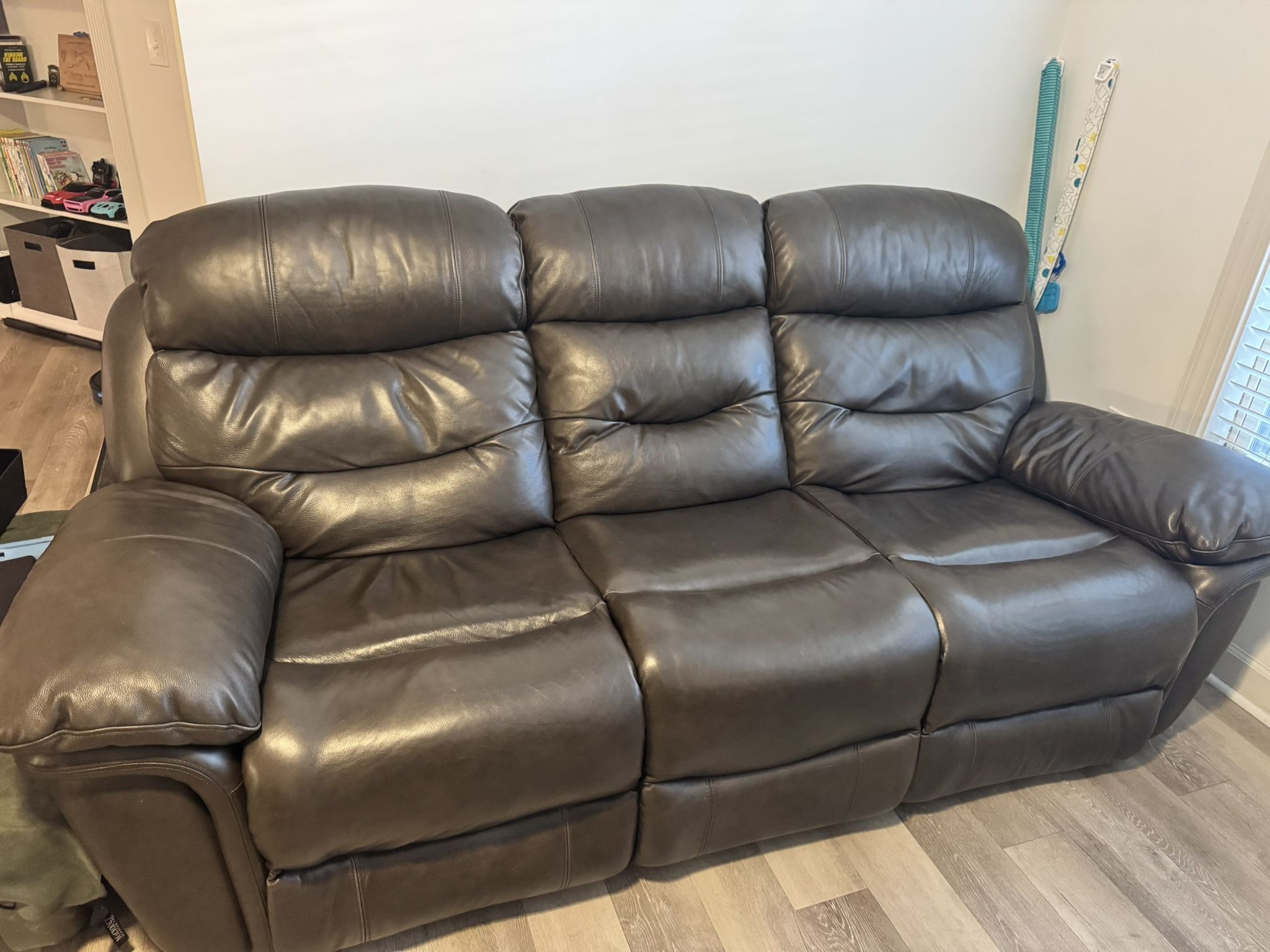 Brown Leather Reclining Sofa – Excellent Condition ($600 OBO)