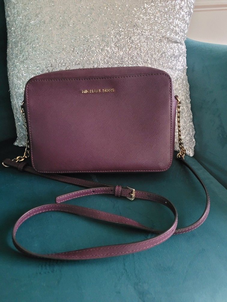 Michael Kors saffiano leather crossbody bag 