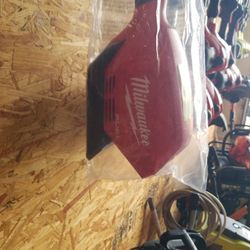 Milwaukee m18 Fuel Weedeater 