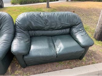 Curb Alert!  Free couch!