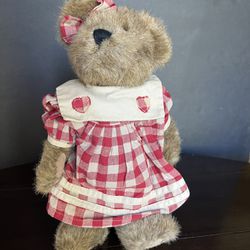 Boyd’s Bear “Kaitlyn Bearlove “ Plush Bear From The Archive Collection