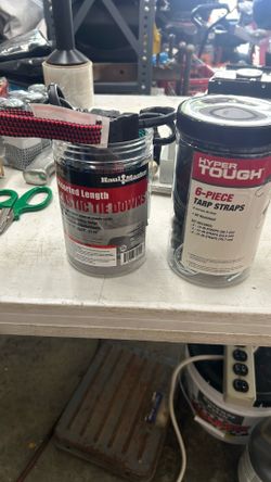 Bungee Strap Lot NEW