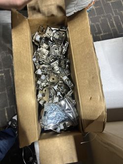 bulk shipment of concealed cabinet hinges, 