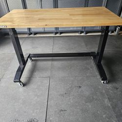 Husky Workbench 