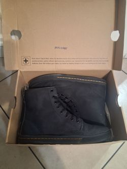 DOCTOR MARTIN'S BOOTS SIZE 8 WOMEN'S