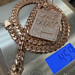  VVS Simulated Diamonds (CZ) PVD 14K Rose Gold Plating pendant and necklace 🔥🔥🔥