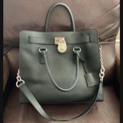 AUTHENTIC MICHAEL KORS HAMILTON SATCHEL 
