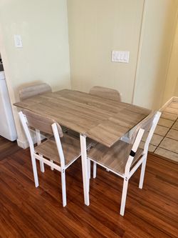 Dining Table Set with 4 Chairs