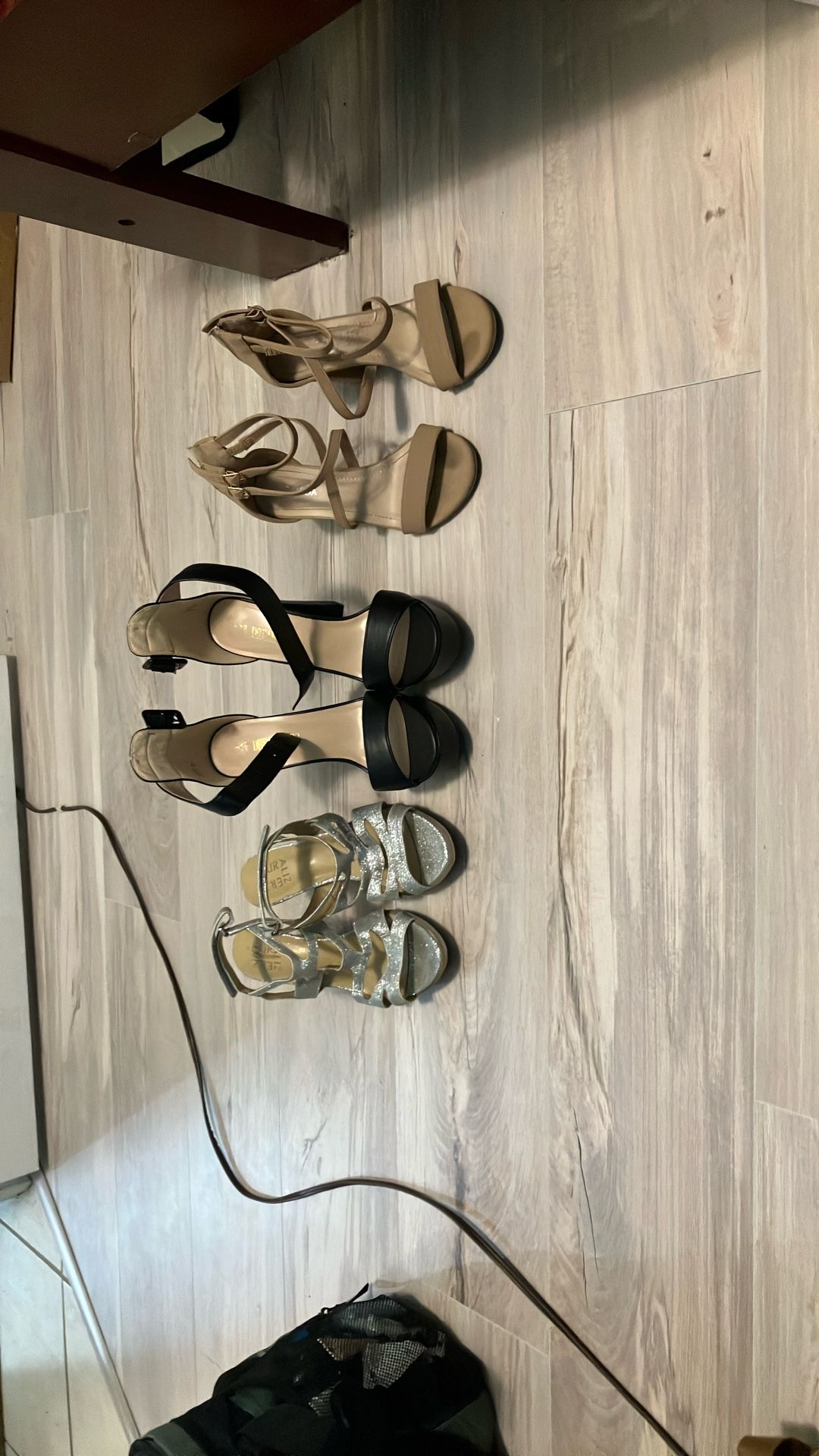 Shoes, cash or Cash app/paypal
