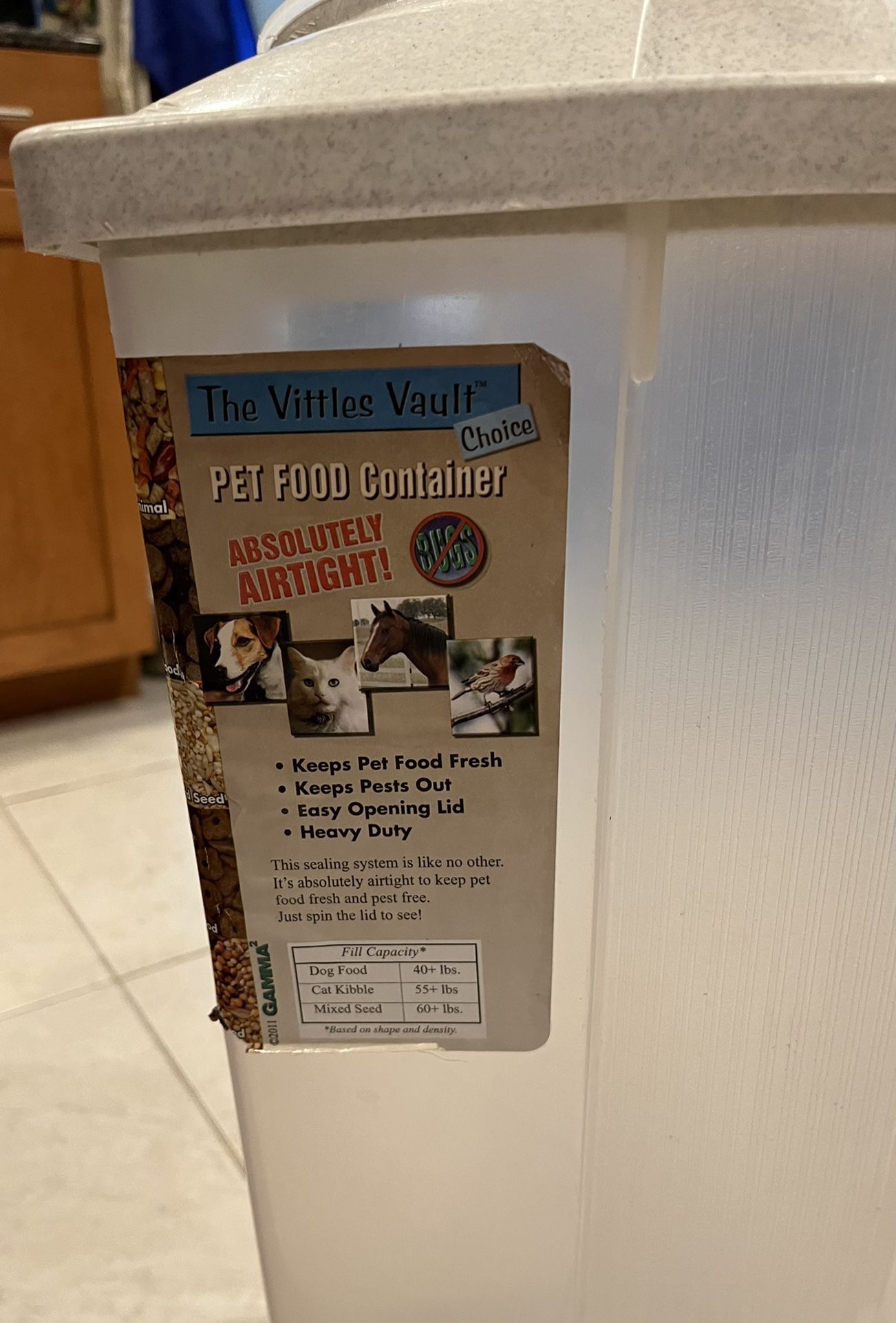 VITTLES VAULT PET FOOD CONTAINER
