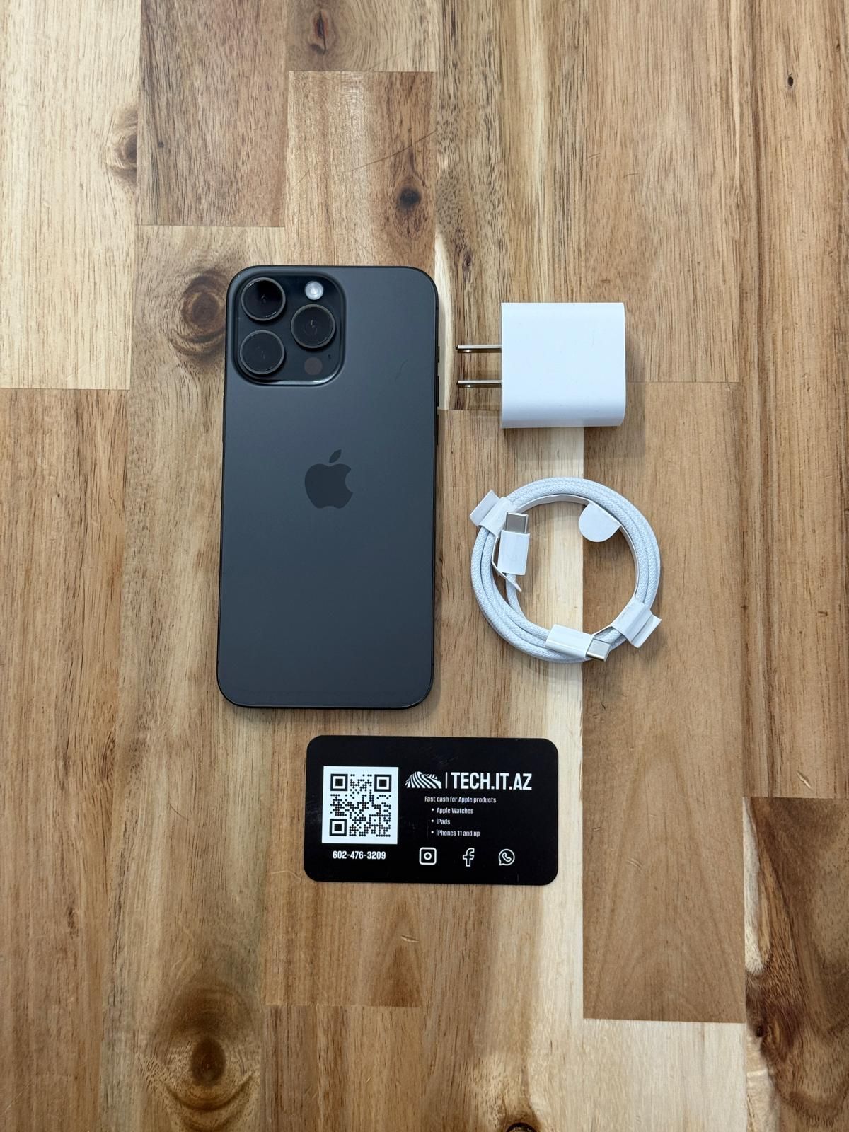 📱 iPhone 15 Pro Max | 256GB | Black Titanium | Unlocked (Any Carrier)