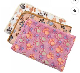 Dog Puppy Mats Dogs Blankets, Washable Fuzzy Soft Pet Blanket Throw Cover for Kennel Crate Bed, Cute Paw Pattern