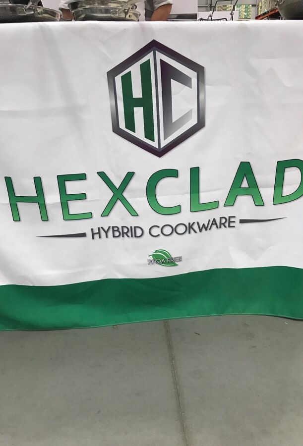Hexclad Hybrid Cookware (Costco Special Event) 7 piece set for Sale in West Windsor Township, NJ