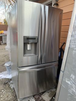 Refrigerator semi Nuevo kenmore Élite No enfría hace falta cambiar el compresor