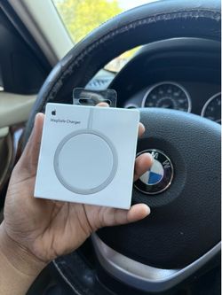 MagSafe Apple charger