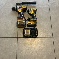 DEWALT FLEXVOLT 2-Tool Combo Kit Impact Driver (DCF887) Hammerdrill (DCD999)
