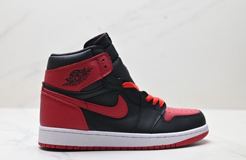 Air Jordan 1 Retro High OG "Bred" Classic High - Top Basketball Shoes with Iconic Black and Red https://offerup.com/redirect/?o=Q29sb3J3YXkubmlrZQ==