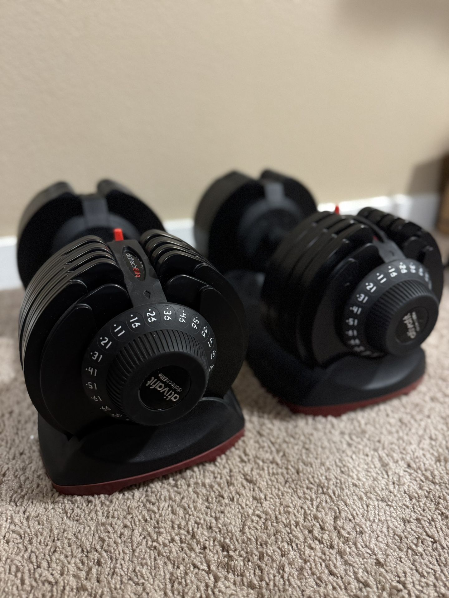 66 Lb Adjustable Dumbbell Set w/ Stand