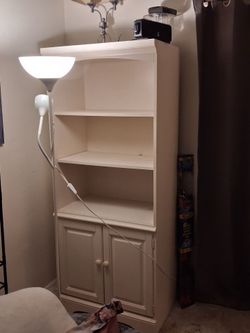 Standing cabinet