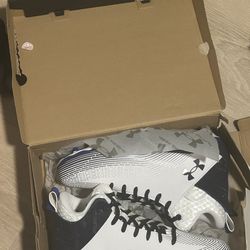 Under armour cleats  size 10.5