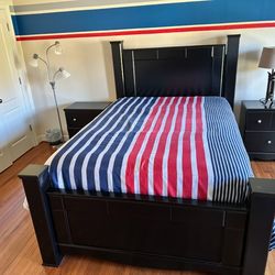 Queen bed set 4 piece + office desk and chair