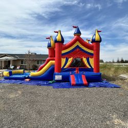 Circus Combo Bounce House 
