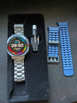 Samsung Galaxy watch Ultra 2025 LTE with brand new metal band