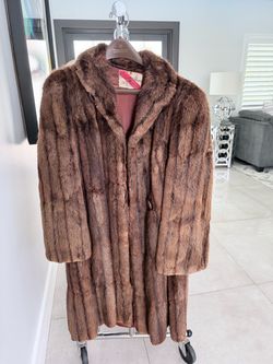 Vintage Coronet Shops Mink Fur Coat — The Globe Store, Scranton PA