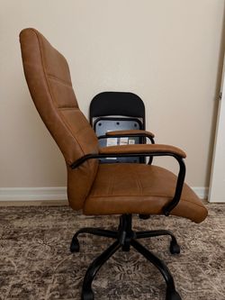 OFFICE CHAIR