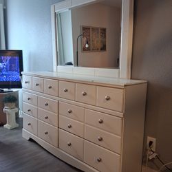 Used dresser