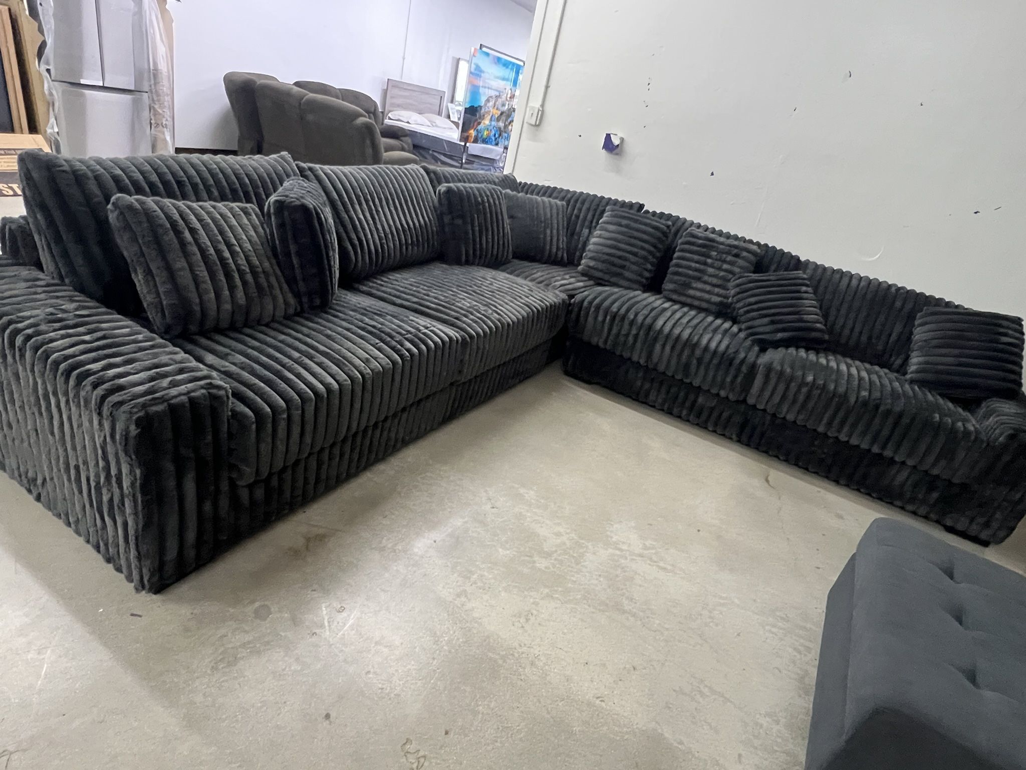 🛋️NEW!! L shape W/Throw pillows 🚛DELIVERY Avail BARGAIN Sectional STILL IN BOX 📦