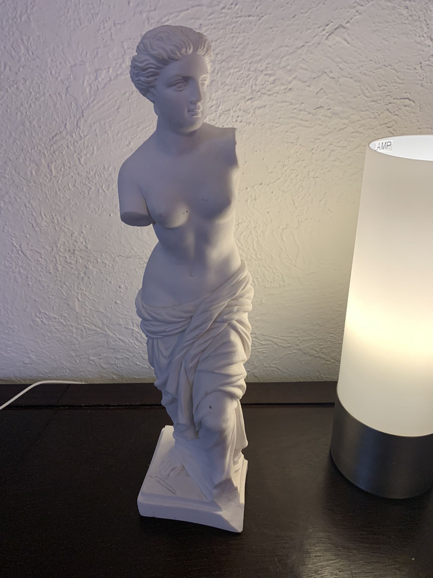 Venus de Milo 15” statue
