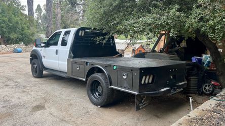 CM truck flatbed